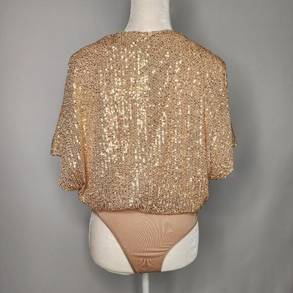 WAYF Gold Sequin Half Sleeve Bodysuit Women's Size XS NWT - Picture 6 of 8